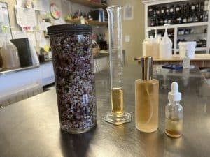 How to Make Your Own Unique Natural Perfume 101!